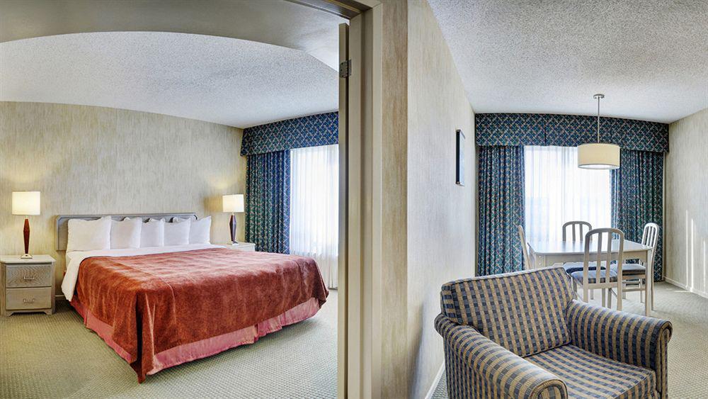Residence Inn By Marriott Laval Eksteriør billede